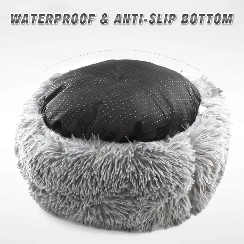 2021 Hot Sale Anti-Slip Donut Shaped Pet Cat Beds Warm Soft Indoor Accessory Faux Fur Material Solid Pattern Travel Feature