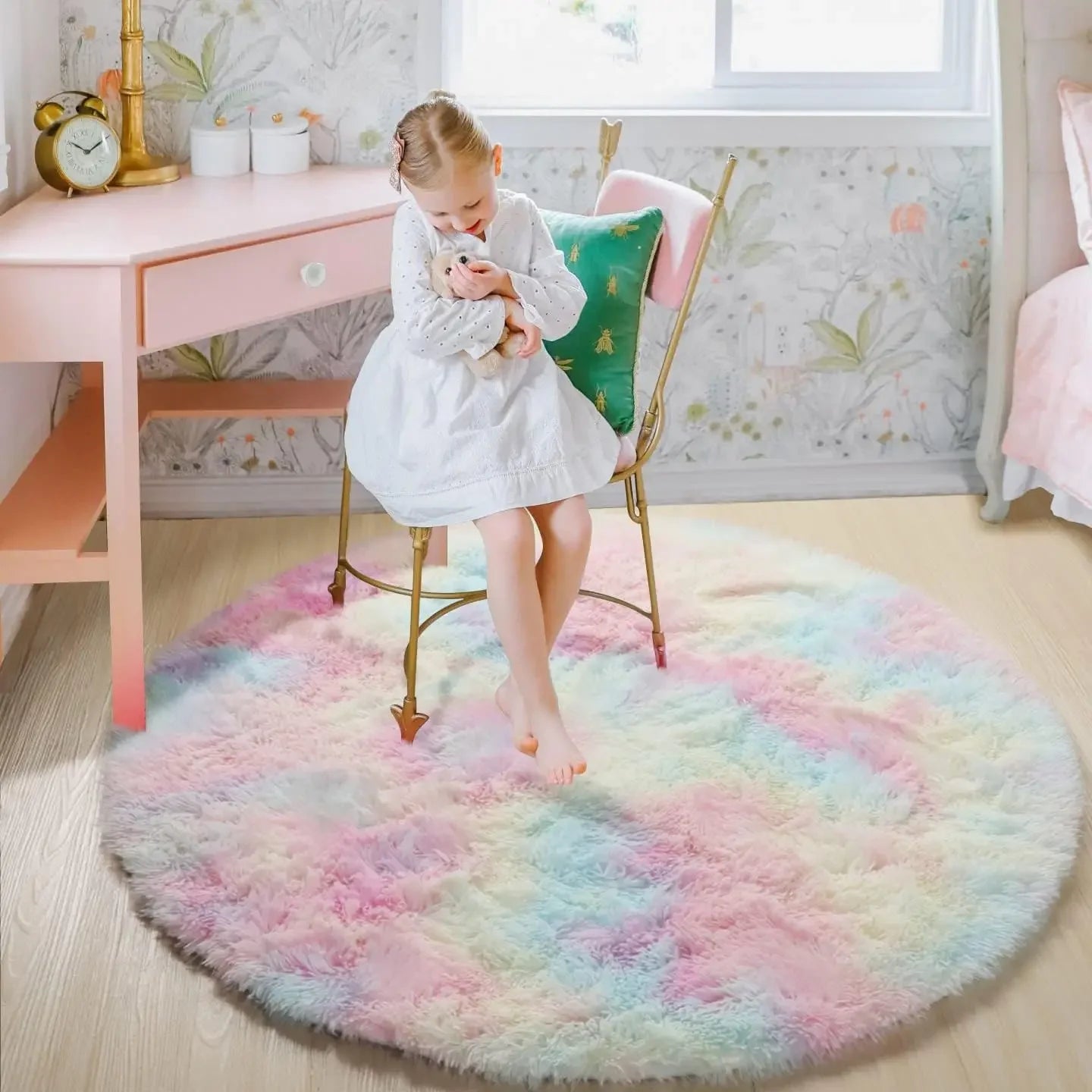 Super Soft pet-friendly carpet Plush Round Rug – Fluffy Carpet for Living Room, Bedroom & Pet Comfort (Dogs & Cat66s)